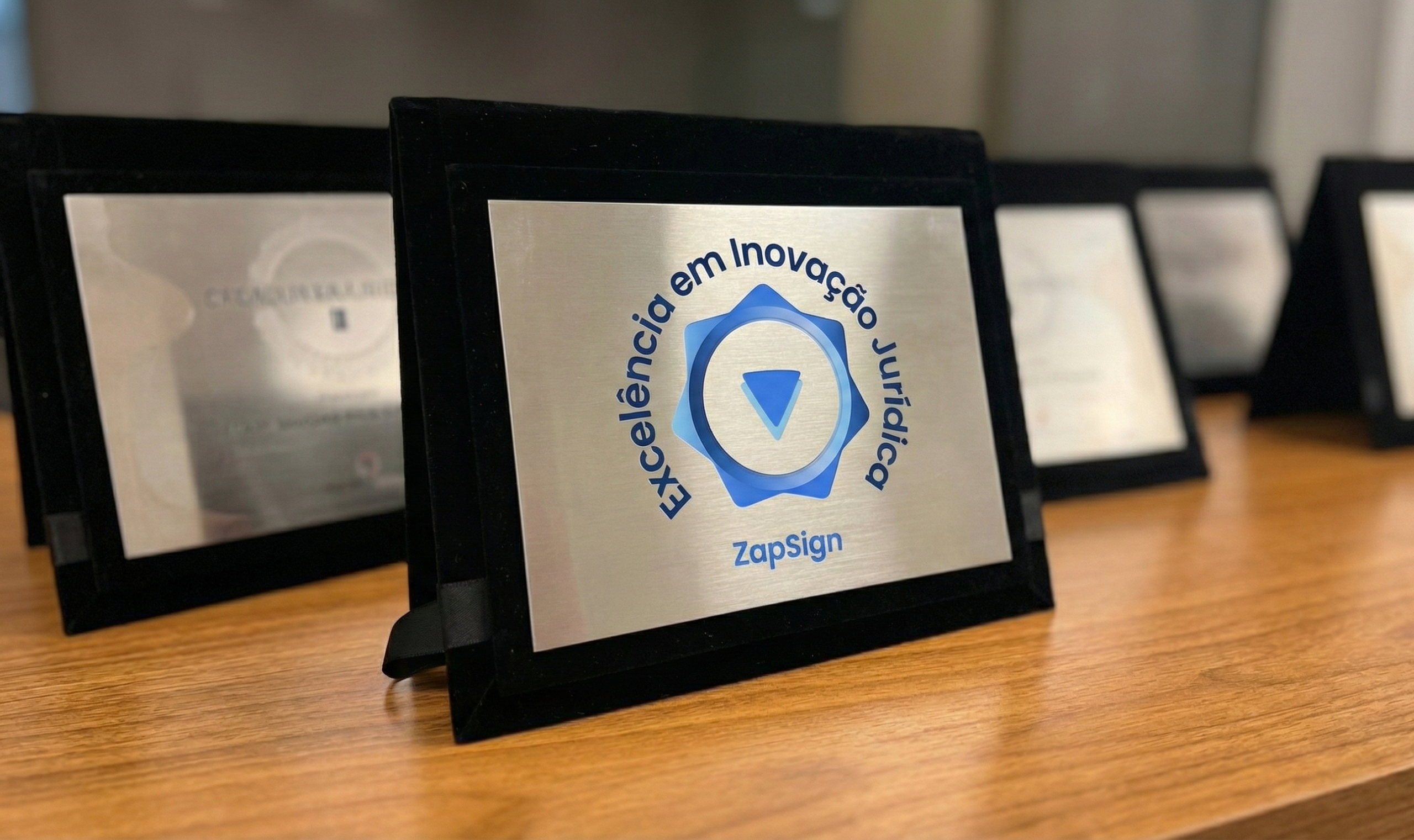 Gemini_Generated_Image_twop38twop38twop